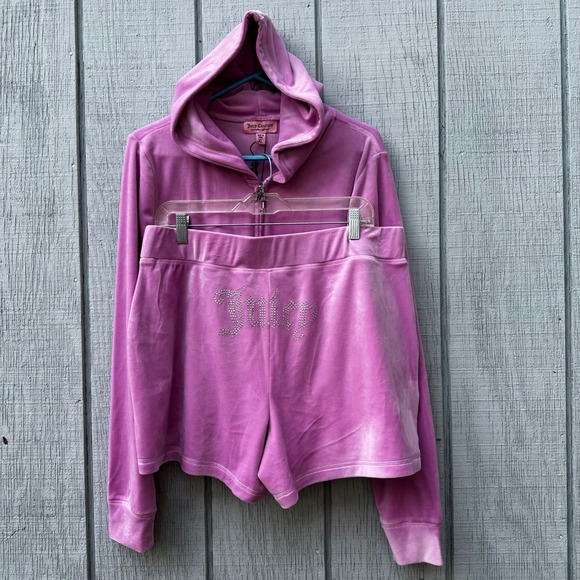Juicy Couture Dresses & Skirts - Juicy Couture Dewberry Velour Hoodie + Shorts Set Rhinestones XL NWT MSRP $189